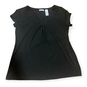 Liz & Co Gathered Neck Solid Black Short Sleeve T-shirt Blouse Medium
